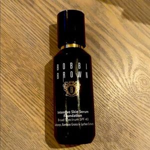Bobbi Brown intensive skin serum foundation SPF40